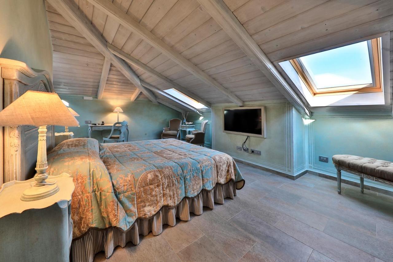 Relais Villa Prato Mombaruzzo Bagian luar foto